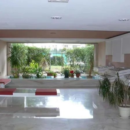 Guestready - Simple Oasis Near Croisette Beach Apartment Cannes